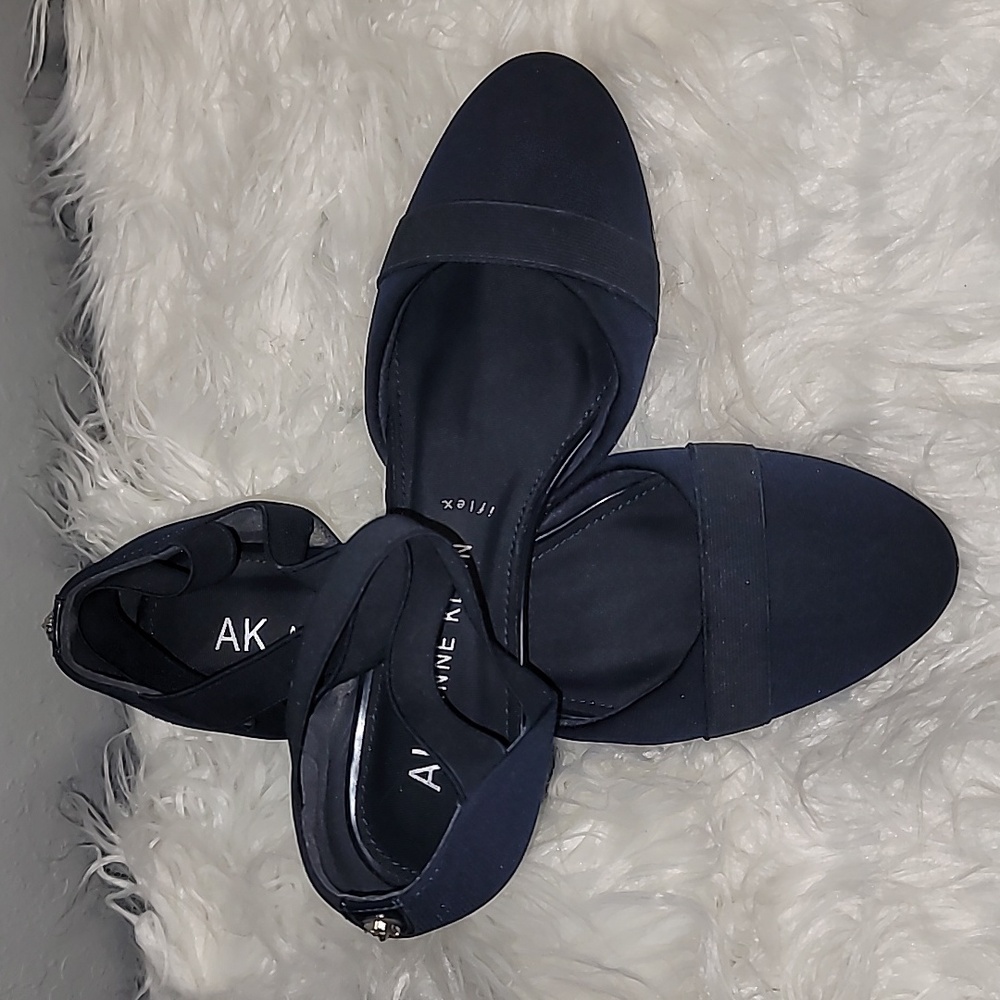 Anne Klein Blue High Heels Sleek  Design - Picture 4 of 7